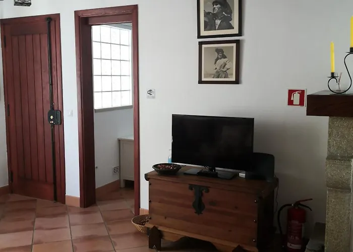 Casa Do Suberco נאזרה